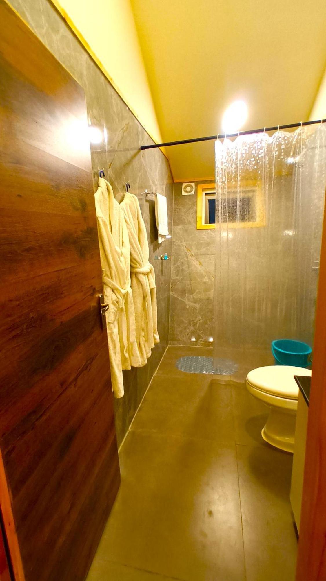 Chan Beach Resort Bahur Exteriör bild